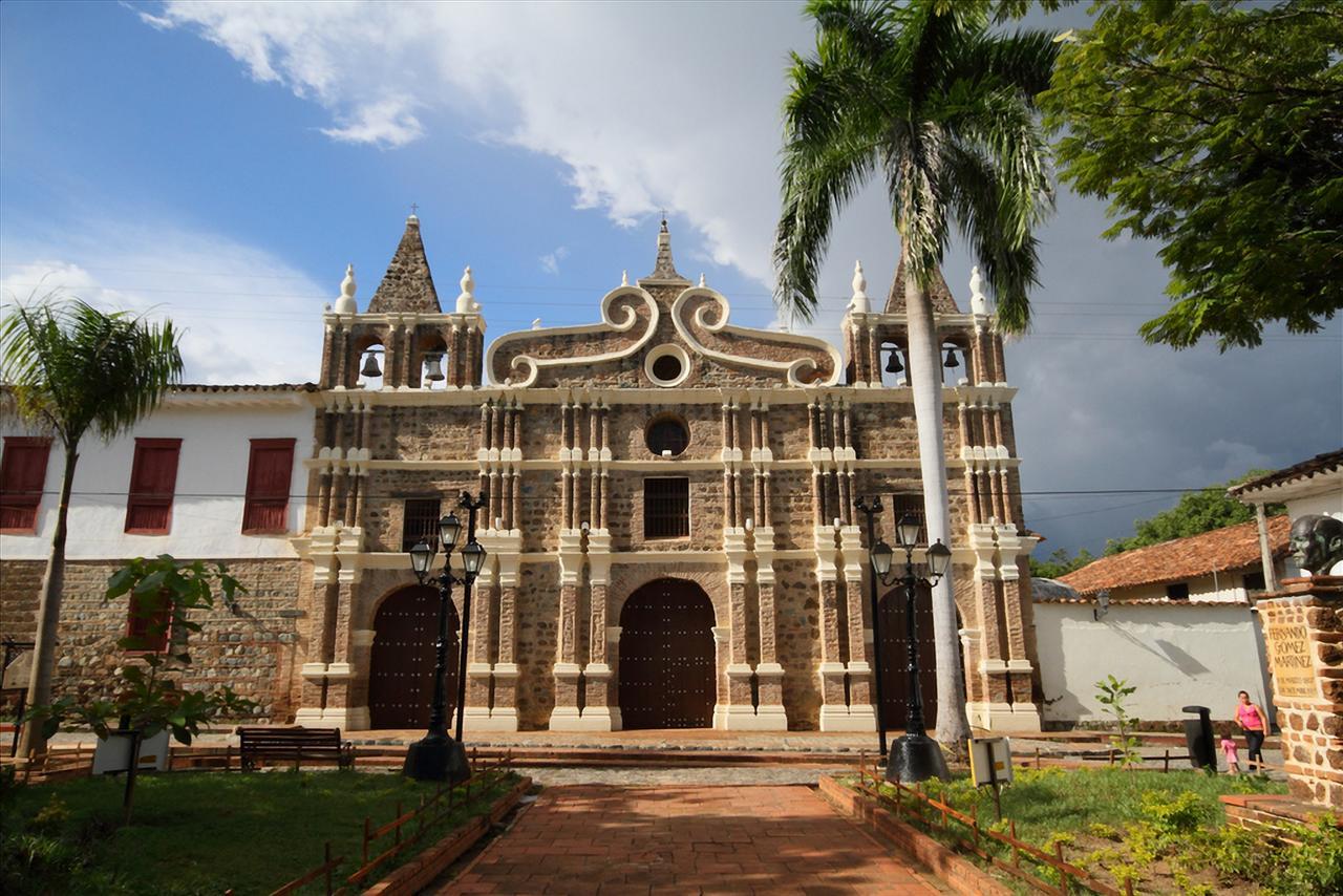 Casa Morales Santa Fe Hotel Santa Fe de Antioquia Esterno foto
